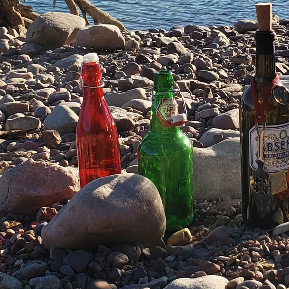 Vintage Ginger Beer green bottle with fitted string lights - Picture 5 of 5